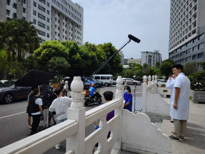 连山区广告片拍摄公司低成本实现高规格制作的诀窍